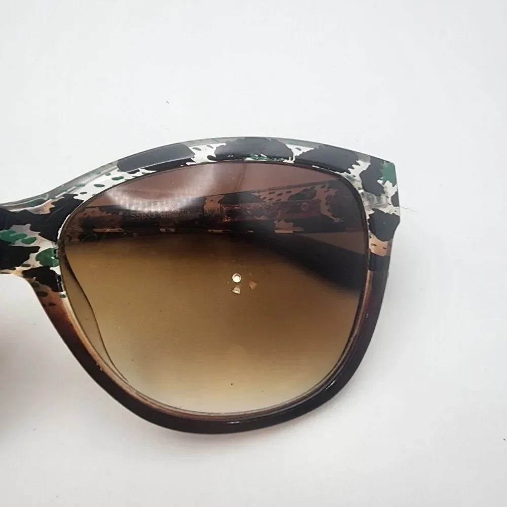 Steve Madden Brown & Animal Print Sunglasses